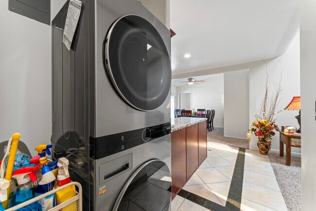 Building Photo - 27932 Calypso Ln