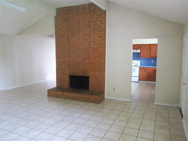 Building Photo - 17907 Fieldglen Dr