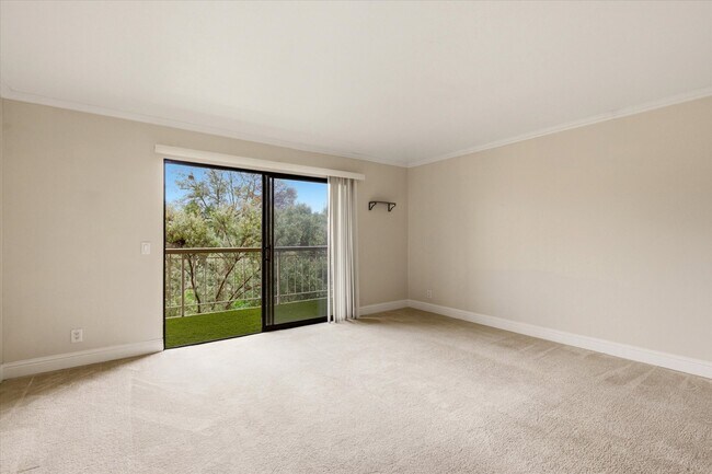 Building Photo - 450 N Civic Dr