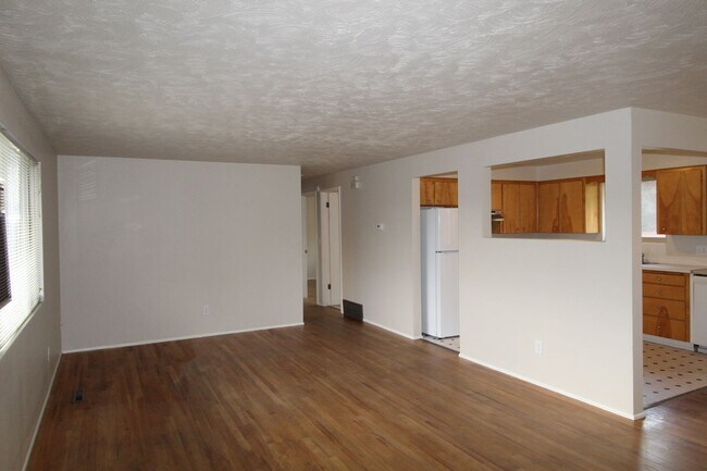 Building Photo - 9715 N Stevens St