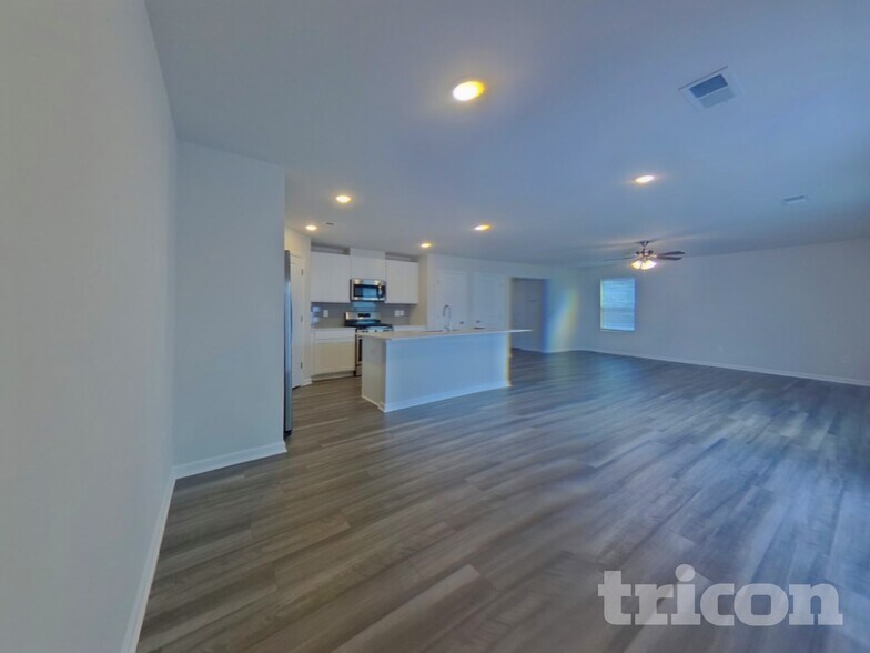 Building Photo - 3093 Whispering Willows Ct