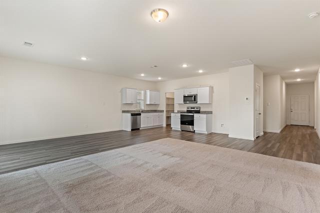 Building Photo - 2641 Sagebrush Dr