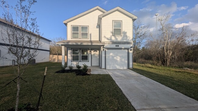 Building Photo - 411 Sandall St