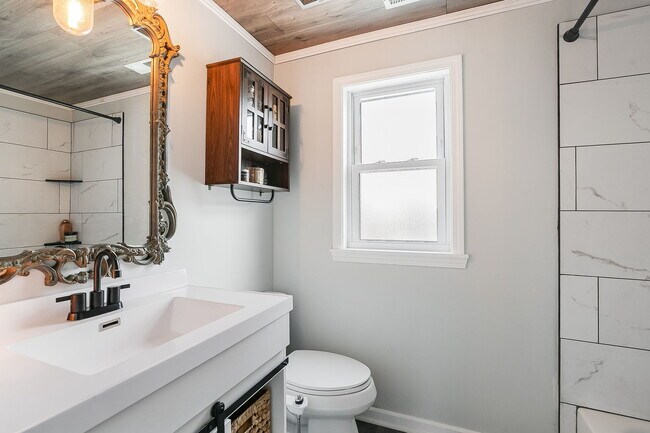 Building Photo - 18229 W Big Oaks Rd