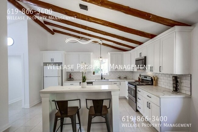 Building Photo - 12941 Ha Hana Rd