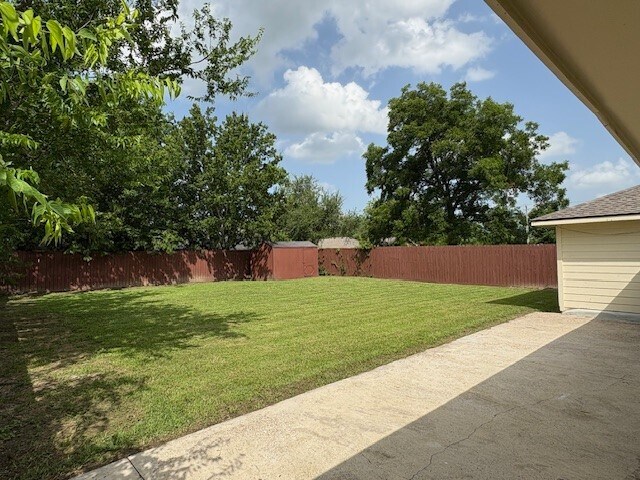 Building Photo - 12127 Rhinebeck Dr