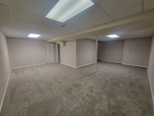Building Photo - 11701 N Brians Way