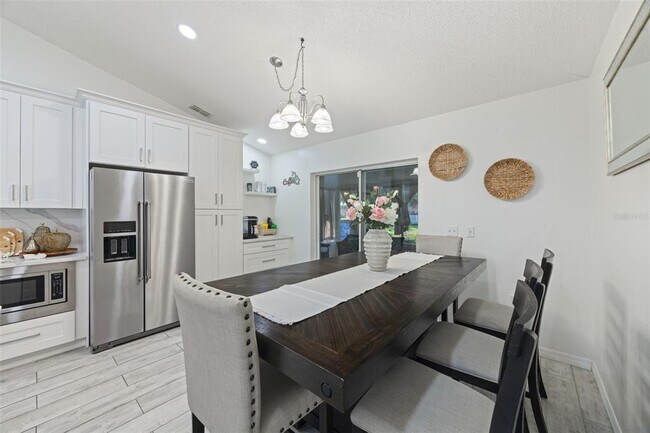 Building Photo - 1012 Brenton Leaf Dr
