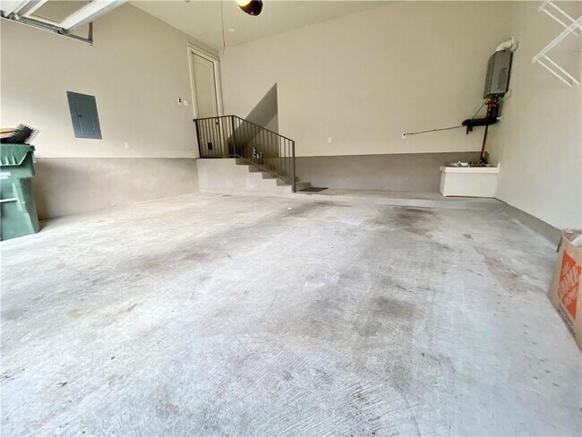 Building Photo - 15317 Falconhead Grove Loop