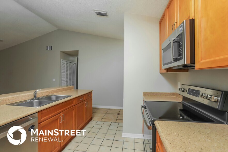 Building Photo - 215 Dempsey Way