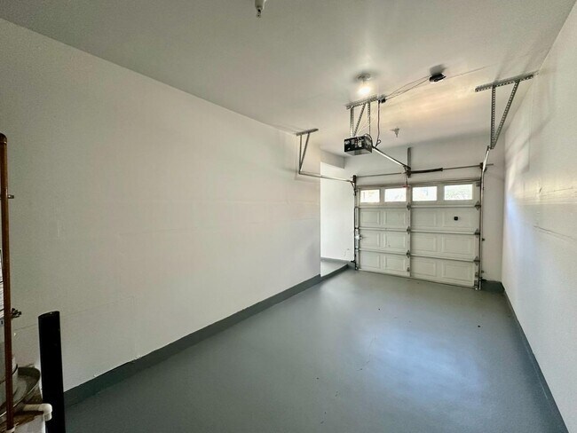 Building Photo - 1357 Trailside Ln