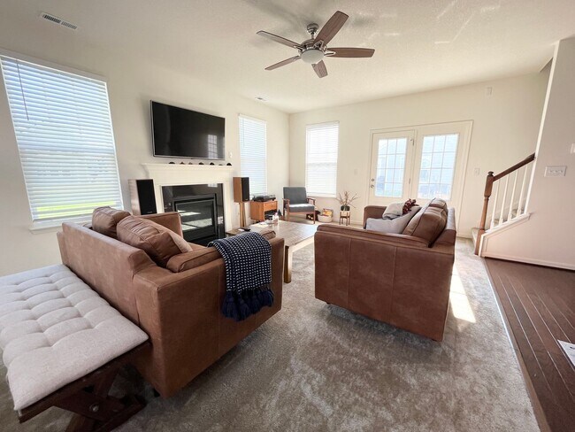 Building Photo - 3428 Crow Pt Wy