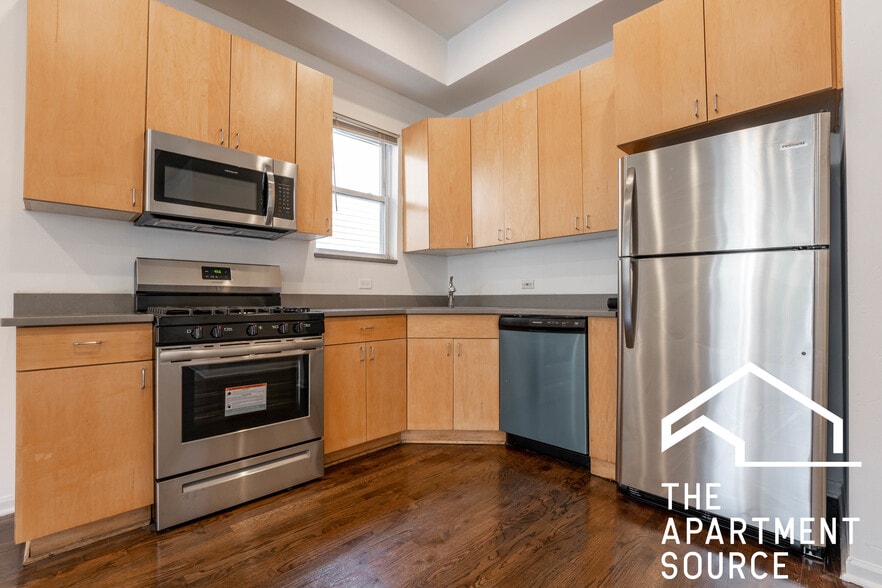 Primary Photo - 2112 N Campbell Ave