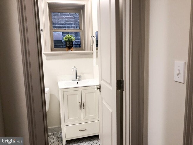 Building Photo - 1302 East Capitol St NE