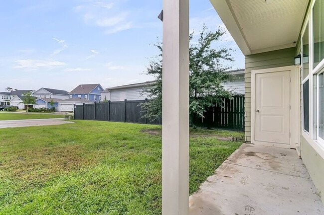 Building Photo - 146 Winding Branch Dr