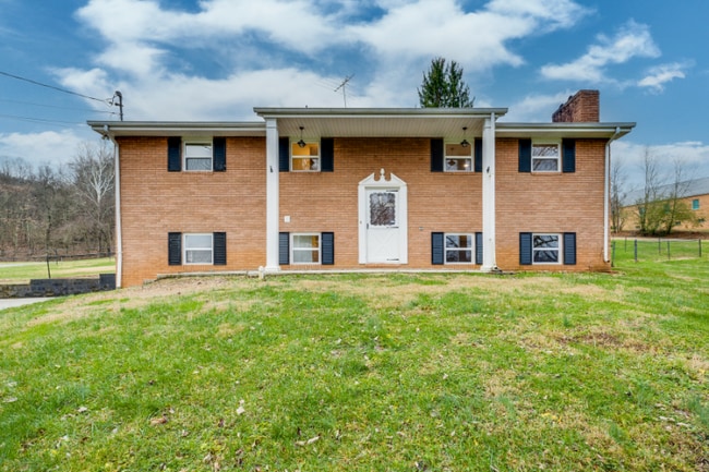 Building Photo - 134 Howes Chapel Rd