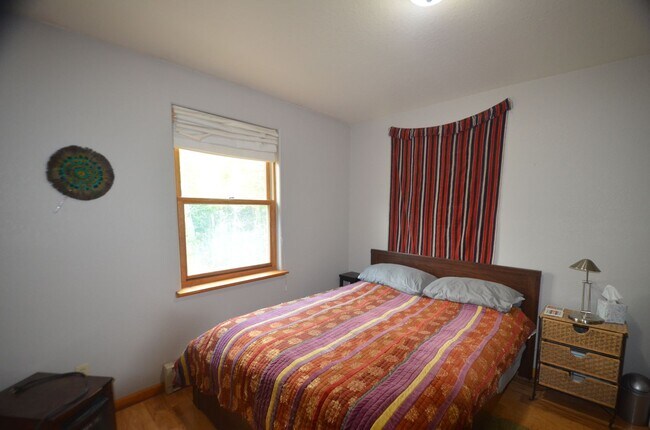 Building Photo - Placer Valley! 3bed/2.5 bath! Garage! 20 m...