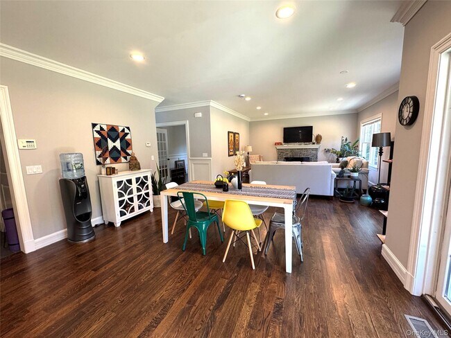 Building Photo - 5 Sonny Trail