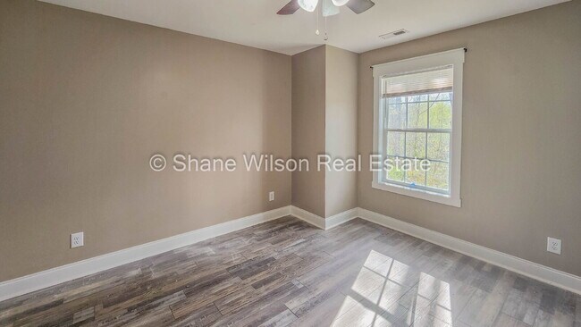Building Photo - "Charming Rocky Face Duplex: Spacious 2-Be...