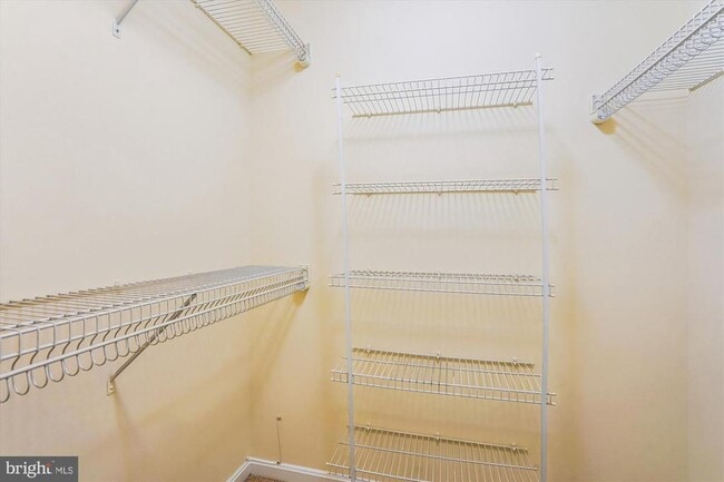 Building Photo - 333 Prettyman Dr