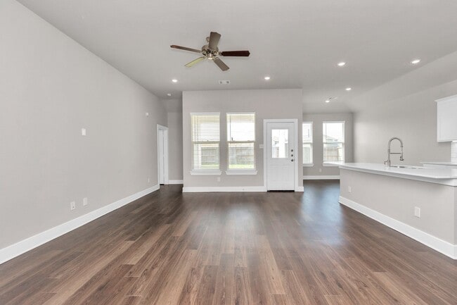 Building Photo - Cypress