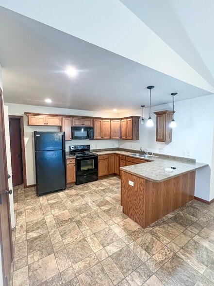 Building Photo - 26189 W 3rd Ave