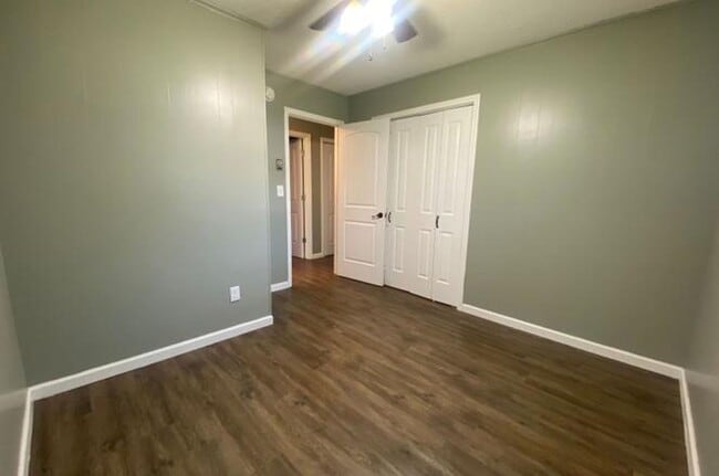 Building Photo - 3 Bedroom 1 Bathroom Home in Johnson City, TN