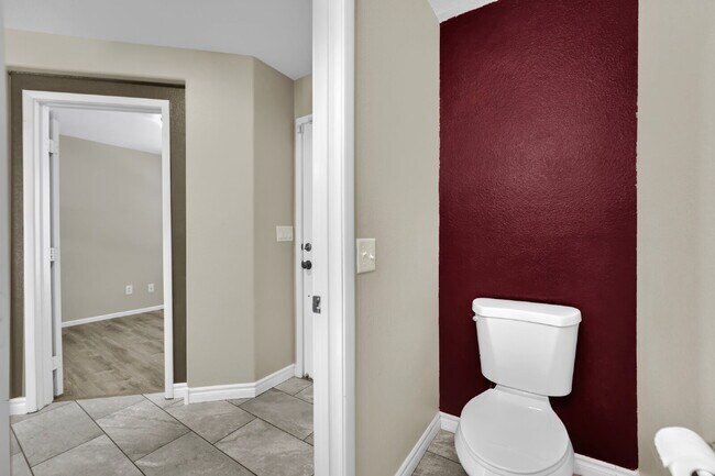 Building Photo - LOCATION IS KEY FOR SHOPPING AND SOCIALIZING