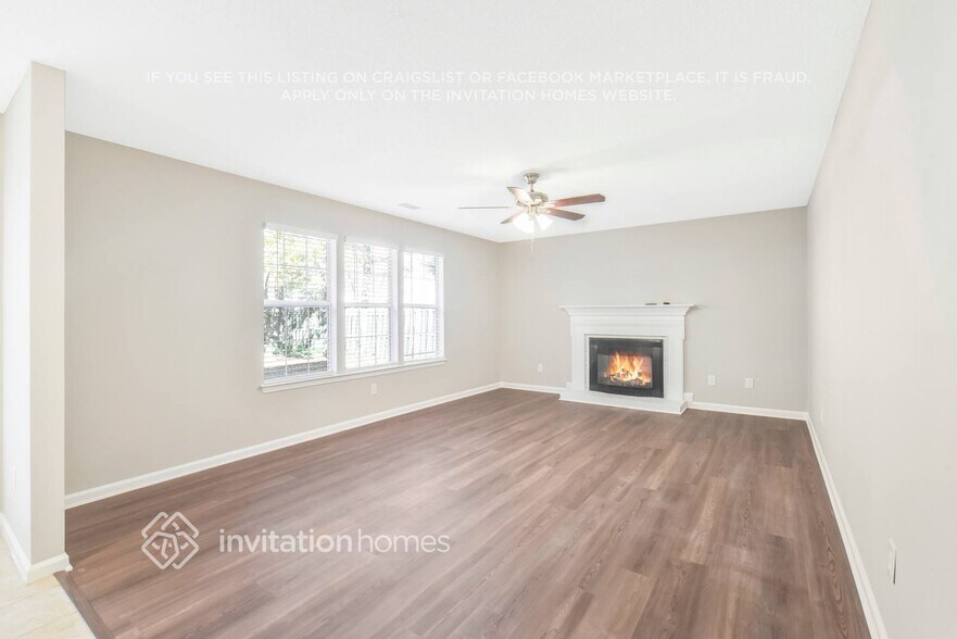 Building Photo - 3613 Kristofer Dr