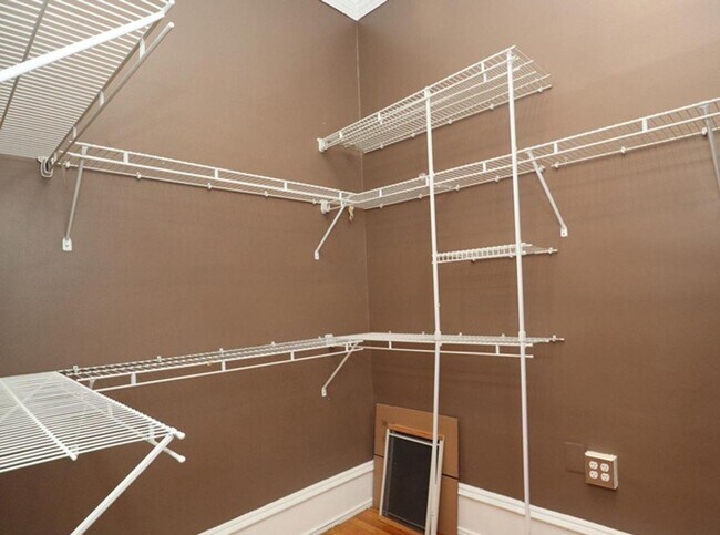 Building Photo - 1608 Spruce St