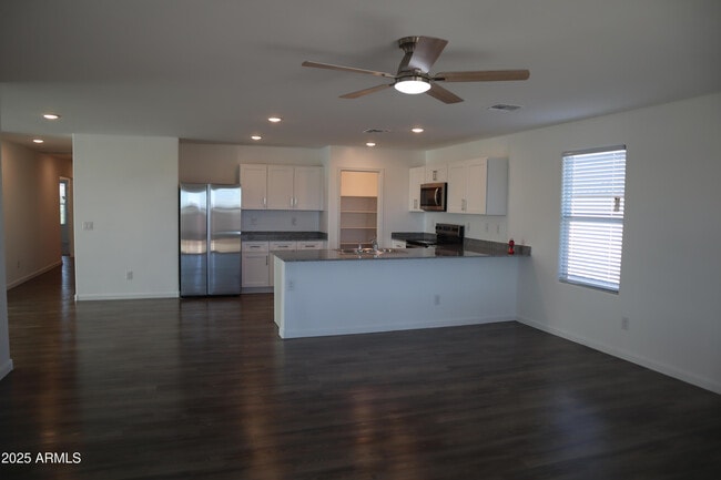 Building Photo - 1267 W Flowstone Trl