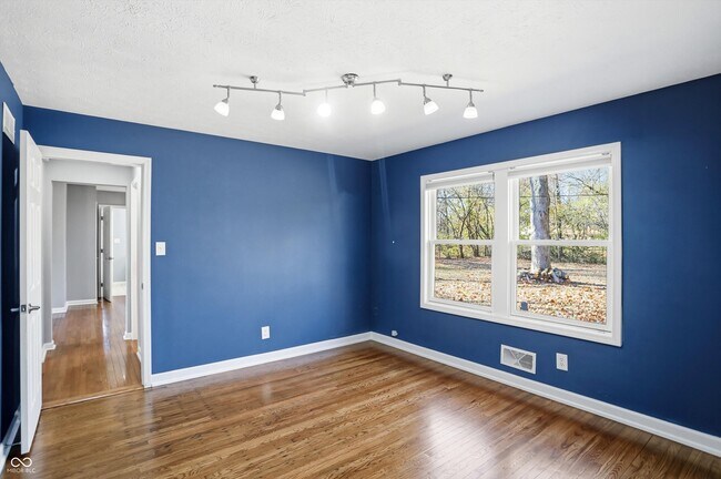 Building Photo - 7026 Spring Mill Rd