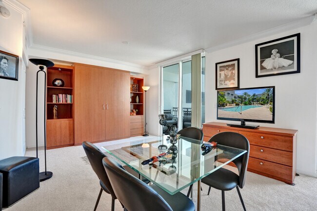 Building Photo - 600 S Dixie Hwy