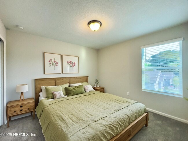 Building Photo - 4672 Ribault Park St