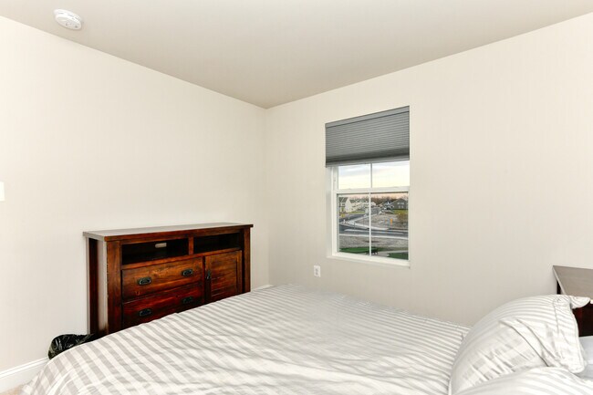 Bedroom #3 - 36015 Auburn Way