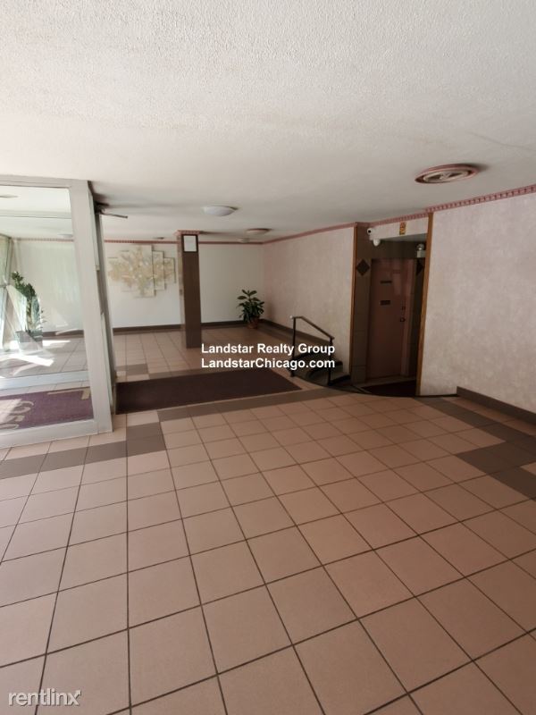 Building Photo - 6250 N Kenmore Ave