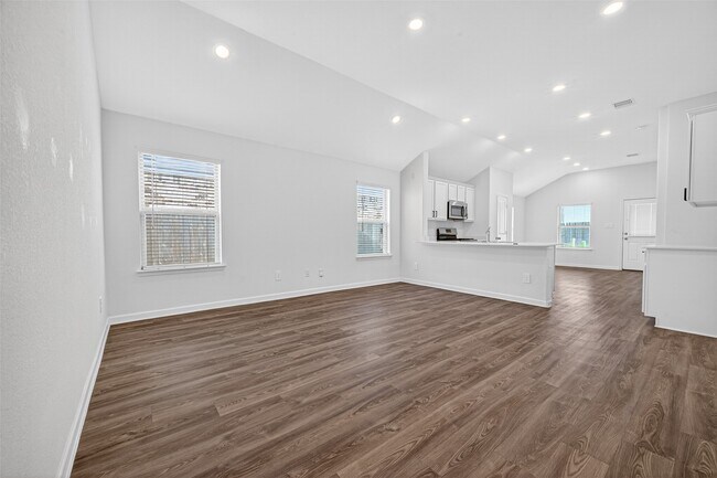 Building Photo - 5415 Tourmaline Wy