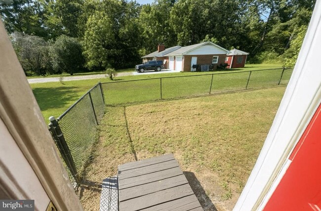 Building Photo - 42802 Higgs Ln