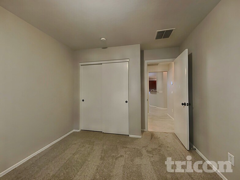 Building Photo - 25738 W St Catherine Ave