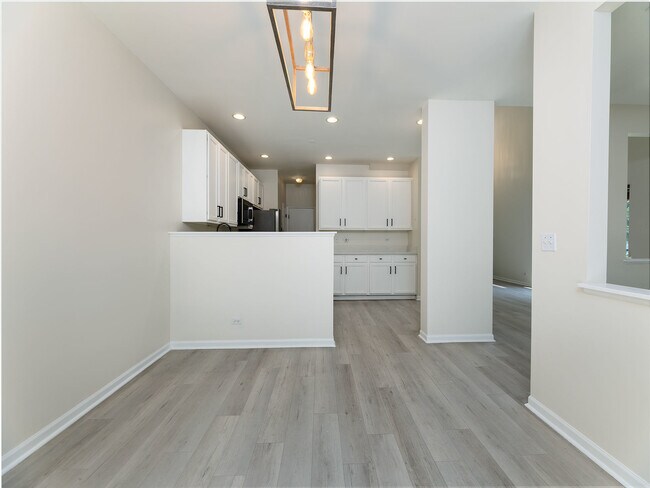Building Photo - 311 Abington Woods Dr
