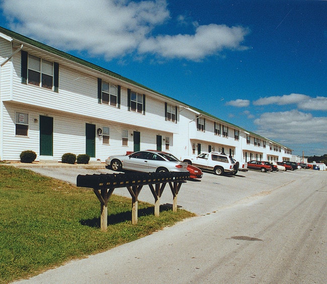 Building Photo - Hallstreet Townhomes