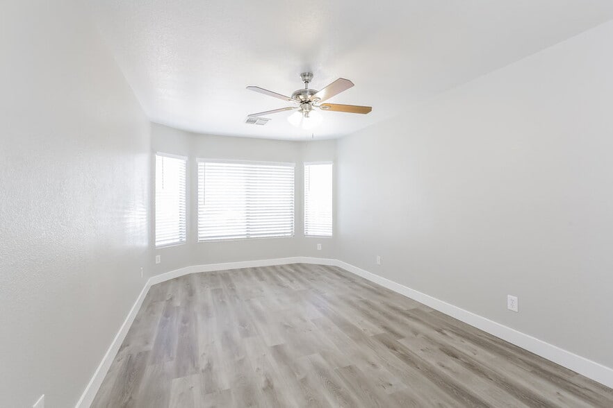 Building Photo - 6531 Duck Hill Springs Dr