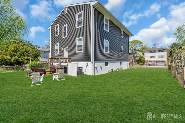 Building Photo - 36 Van Buren Ave