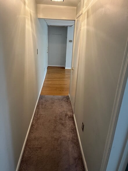 Building Photo - 1900 Key Blvd