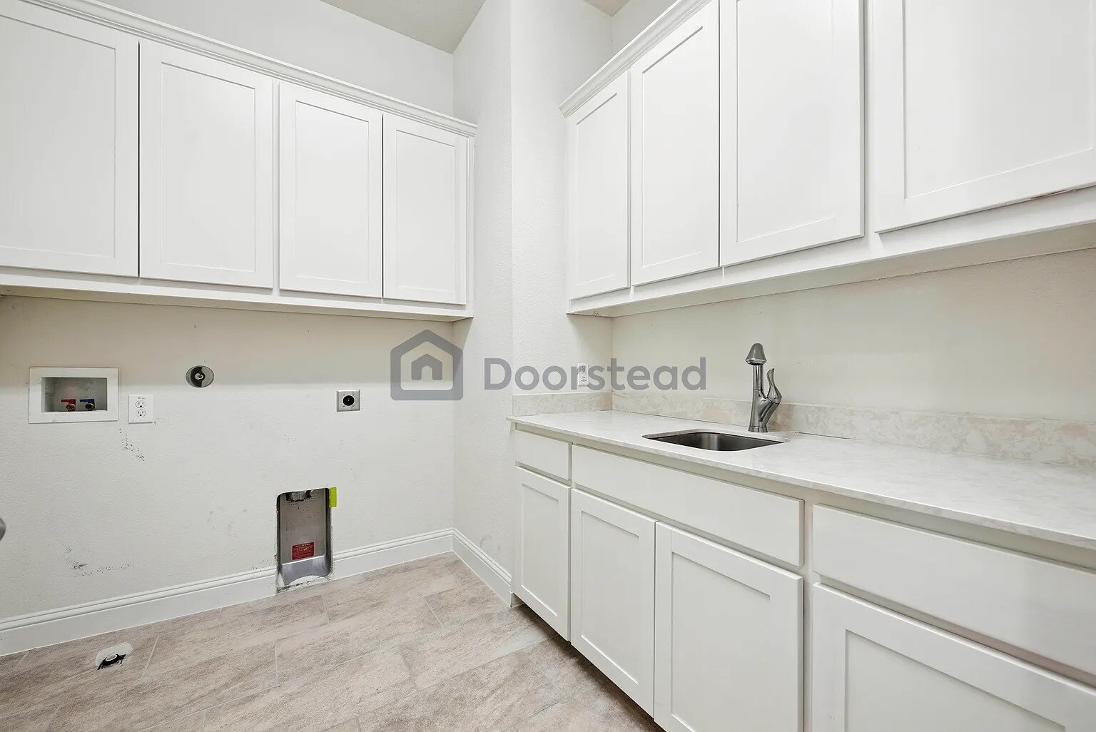 Building Photo - 2518 Plumas Dr