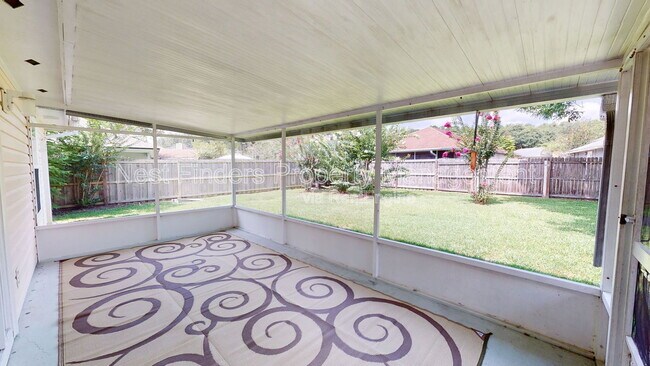 Building Photo - 1826 Blue Ridge Dr