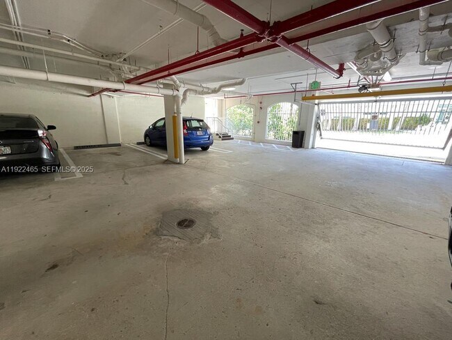 Building Photo - 9172 Collins Ave