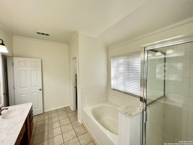 Building Photo - 4447 Amandas Cove