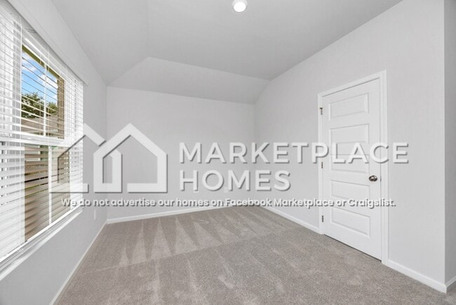 Building Photo - 187 Olde Hearth Rd