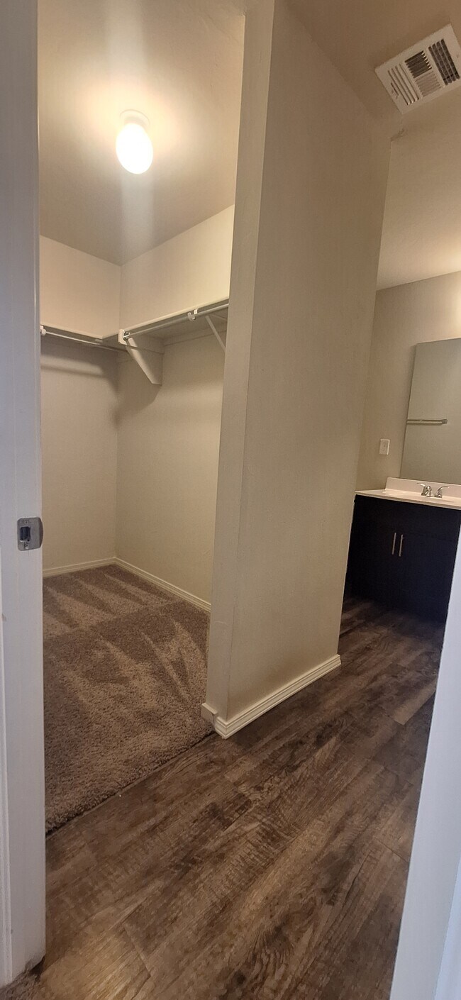 Building Photo - 3808 Siena Rdg Blvd